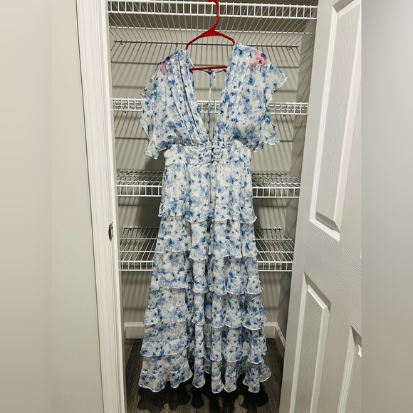 Storia Dresses & Skirts - Storia White and Blue Floral Sundress with Ruffle Detail